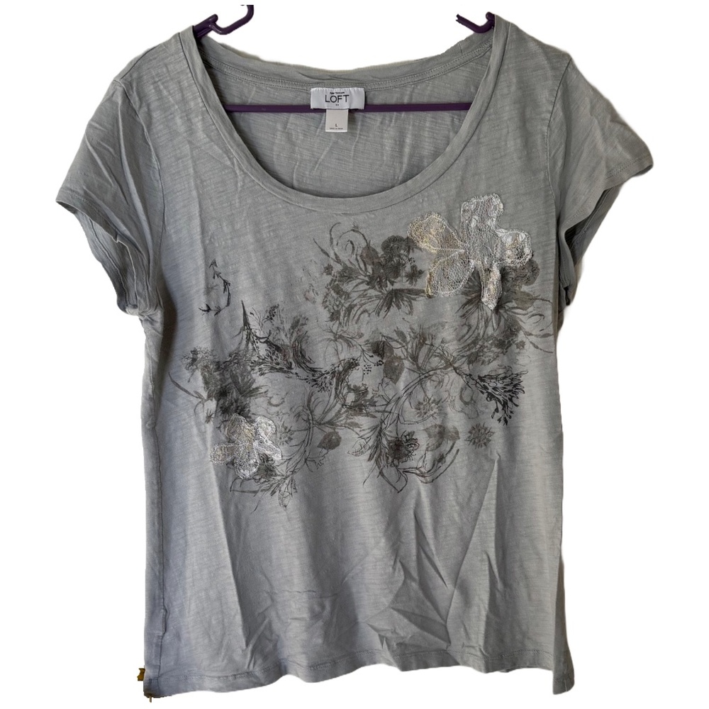LOFT Women's Gray Floral Scoop Neck Tee